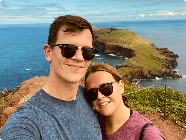 Two happy hikers, Plaan creators, together in Madeira, Ponta de São Lourenço